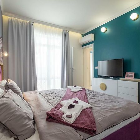 Vitosha Blvd 3-Bedroom, 2-Bathroom Lux Suite Sofia Extérieur photo